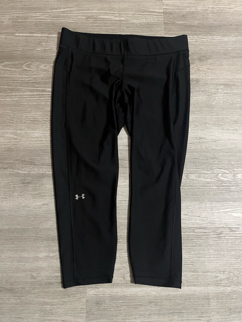 Under Armor Compression Leggings Women’s XL Black Athletic Capris